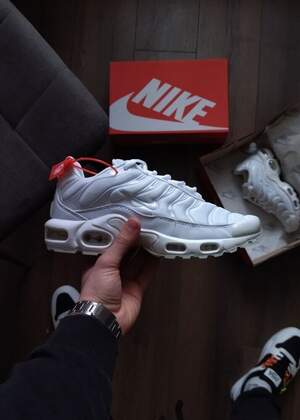 Nike TN premium white